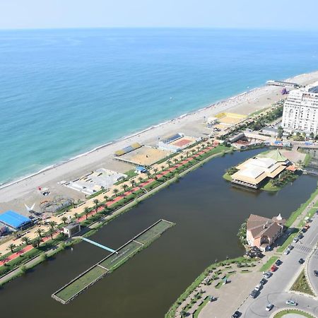바투미 Sea View From The Clouds 아파트 호텔 외부 사진